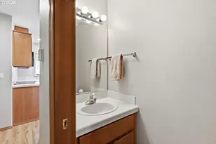 13811 SE Gannon Dr, Clackamas, OR 97015 - Photo 9