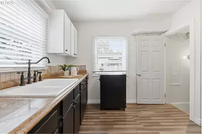 7930 SE Overland St, Milwaukie, OR 97222 - Photo 19