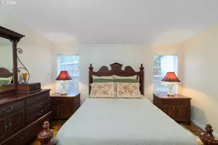 570 Shorepines Pl, Coos Bay, OR 97420 - Photo 17