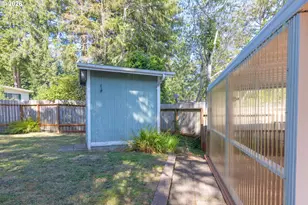 570 Shorepines Pl, Coos Bay, OR 97420 - Photo 23