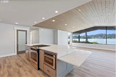 2997 NE Loop Dr, Otis, OR 97368 - Photo 3