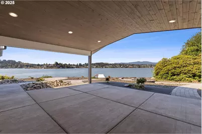 2997 NE Loop Dr, Otis, OR 97368 - Photo 31