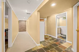 330 NW 101st Ave, Portland, OR 97229 - Photo 21