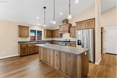 1025 River Mist Ln, Grants Pass, OR 97527 - Photo 7