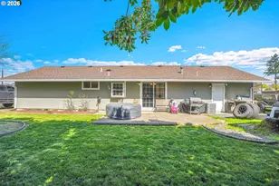 1334 NE 22nd St, Gresham, OR 97030 - Photo 23