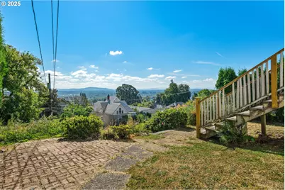 4219 SW Condor Ave, Portland, OR 97239 - Photo 3