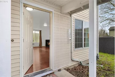 8704 SE Rhone St, Portland, OR 97266 - Photo 3