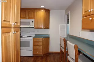 911 Cummings Ln, Keizer, OR 97303 - Photo 13