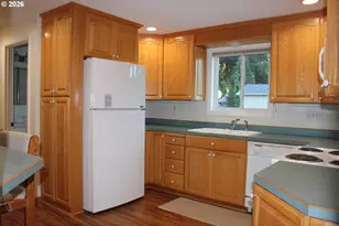 911 Cummings Ln, Keizer, OR 97303 - Photo 11