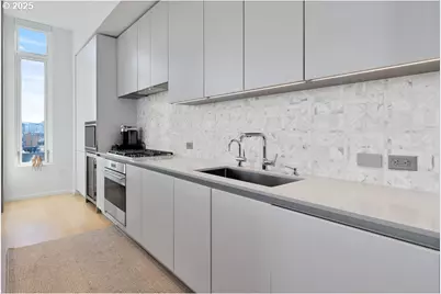 1150 NW Quimby St #1912, Portland, OR 97209 - Photo 19