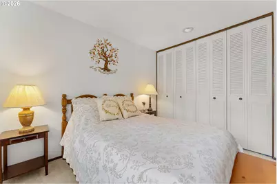 9420 SW Brentwood Pl, Portland, OR 97224 - Photo 23