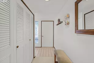 9420 SW Brentwood Pl, Tigard, OR 97224 - Photo 5