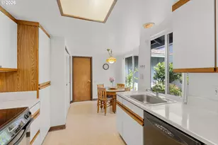 9420 SW Brentwood Pl, Tigard, OR 97224 - Photo 13