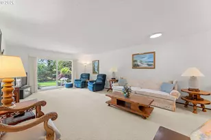 9420 SW Brentwood Pl, Portland, OR 97224 - Photo 9