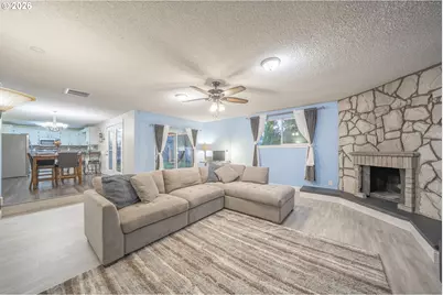 821 Johnson St, Woodburn, OR 97071 - Photo 19