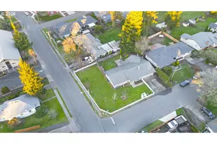 821 Johnson St, Woodburn, OR 97071 - Photo 39