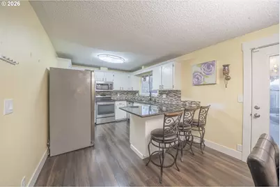 821 Johnson St, Woodburn, OR 97071 - Photo 11