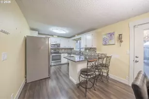 821 Johnson St, Woodburn, OR 97071 - Photo 11