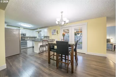 821 Johnson St, Woodburn, OR 97071 - Photo 13