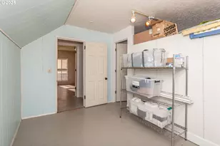 21497 Hwy 99E, Aurora, OR 97002 - Photo 11