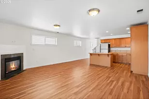 12631 SE Division St, Portland, OR 97236 - Photo 29