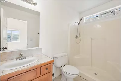 12631 SE Division St #B, Portland, OR 97236 - Photo 21
