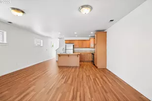 12631 SE Division St, Portland, OR 97236 - Photo 13