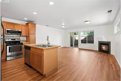 12631 SE Division St #B, Portland, OR 97236 - Photo 5