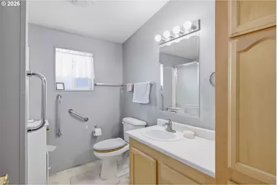 411 Currie Ln, Grants Pass, OR 97526 - Photo 19