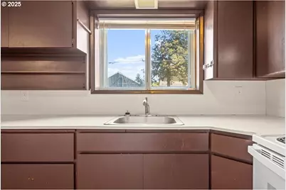 5103 NE 42nd Ave, Portland, OR 97218 - Photo 11