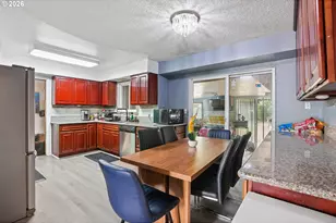 2236 SE 185th Ave, Portland, OR 97233 - Photo 7