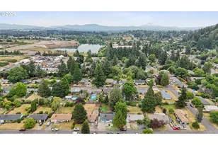 2236 SE 185th Ave, Portland, OR 97233 - Photo 33