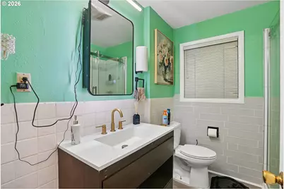 2236 SE 185th Ave, Portland, OR 97233 - Photo 13