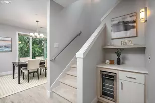 10415 SW 46th Pl, Portland, OR 97219 - Photo 7