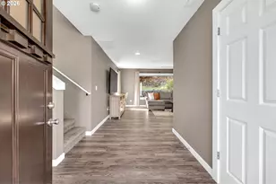 1401 Pauli Dr, Kelso, WA 98626 - Photo 3