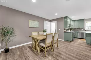 1401 Pauli Dr, Kelso, WA 98626 - Photo 9