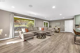 1401 Pauli Dr, Kelso, WA 98626 - Photo 7