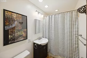7568 N Gilbert Ave, Portland, OR 97203 - Photo 15