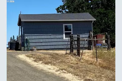 8017 Old Highway 99, Roseburg, OR 97470 - Photo 11