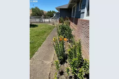8017 Old Highway 99, Roseburg, OR 97470 - Photo 3