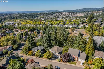 12517 NW Welsh Dr, Portland, OR 97229 - Photo 43