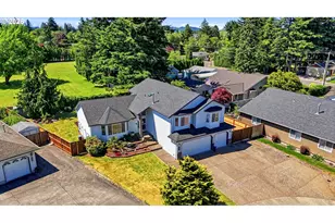 554 SW 12th Cir, Troutdale, OR 97060 - Photo 29