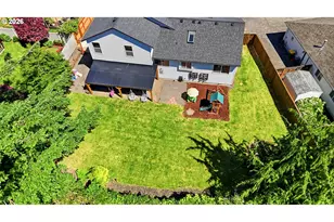 554 SW 12th Cir, Troutdale, OR 97060 - Photo 31
