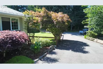 83447 Spruce Ln, Florence, OR 97439 - Photo 7