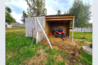 250 E 2nd St, Long Creek, OR 97856 - Photo 11