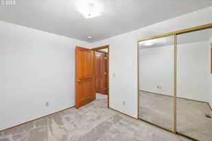 15916 SE Brooklyn St, Portland, OR 97236 - Photo 17