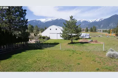 44046 Pocahontas Rd, Baker City, OR 97814 - Photo 5