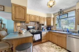 44046 Pocahontas Rd, Baker City, OR 97814 - Photo 9