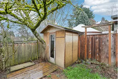 4133 SE Tibbetts St, Portland, OR 97202 - Photo 33