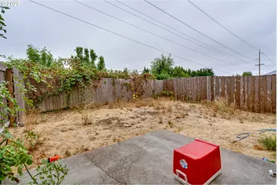 4131 Forsythia St, Springfield, OR 97478 - Photo 17